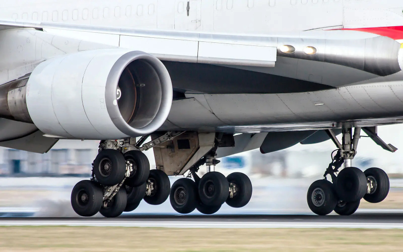 Braking Barriers: Analyzing Market Trends in Aircraft Braking Systems